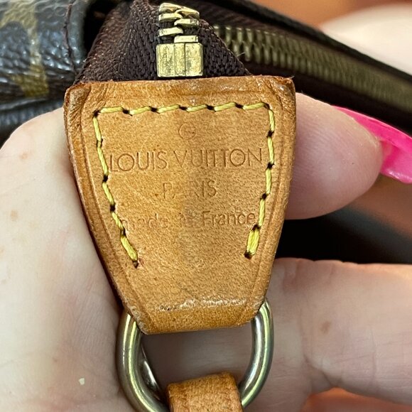 Louis Vuitton Monogram Pochette Accessoires Pouch (2220) - Picture 12 of 12